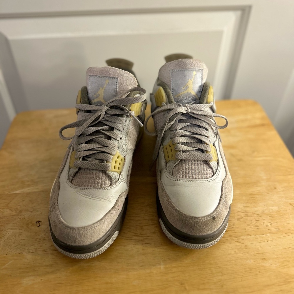 Air Jordan 4 Retro SE